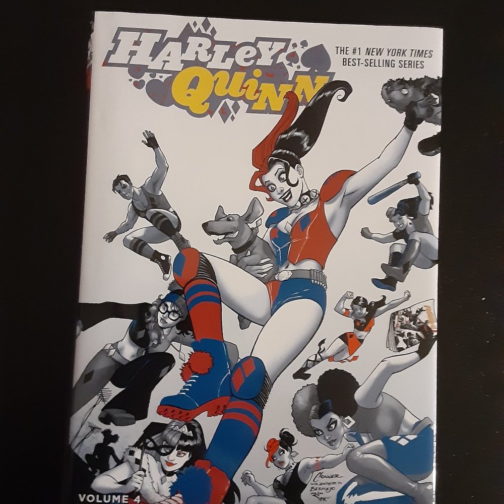 HARLEY QUINN VOLUME 4 A CALL TO ARMS  COVER BY AMANDA CONNER